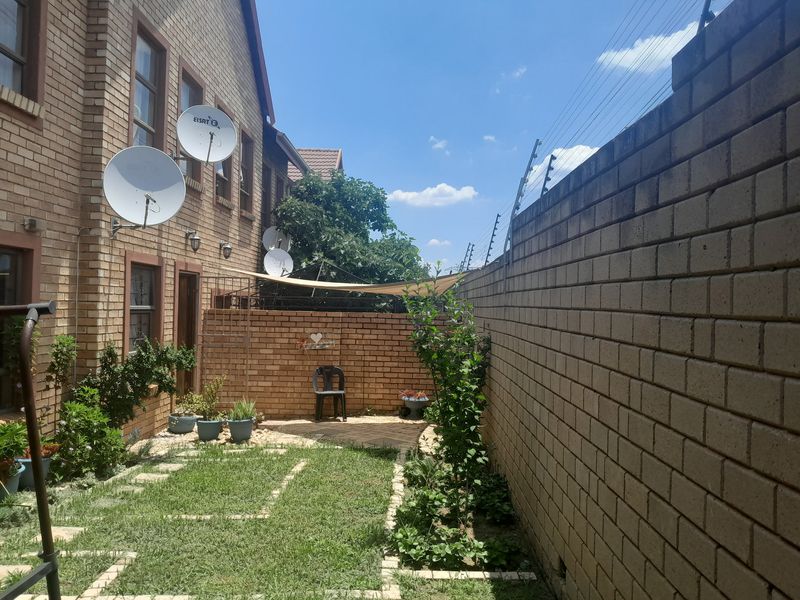 Apartment For Sale In Centurion - Photo 1