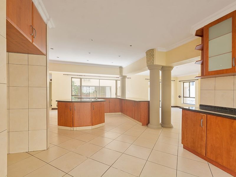 House Rental Monthly In Sandton - Photo 9