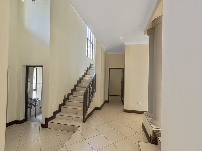 House Rental Monthly In Sandton - Photo 10