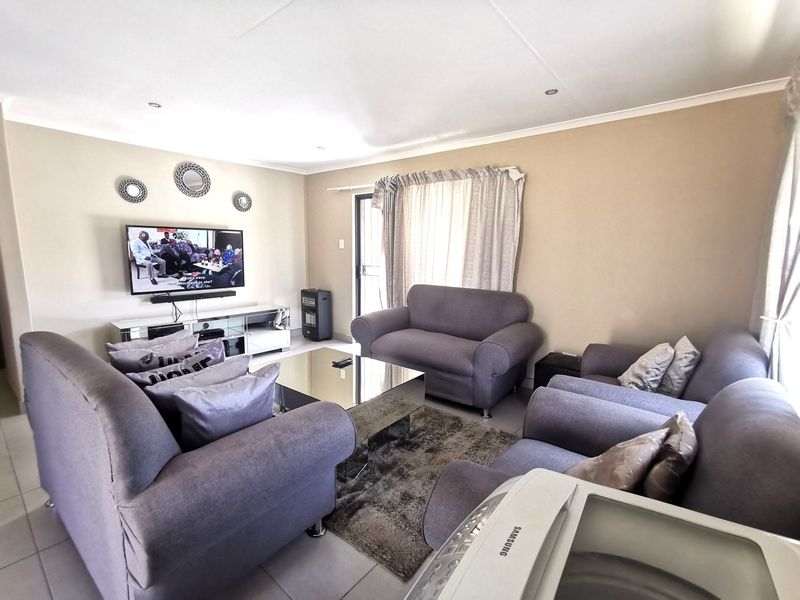 House For Sale In Midrand - Photo 4