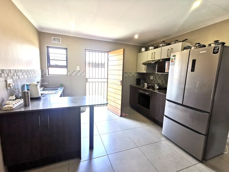 House For Sale In Midrand - Photo 10
