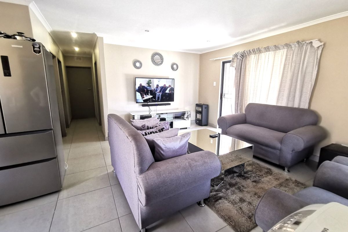 House For Sale In Midrand - Photo 5