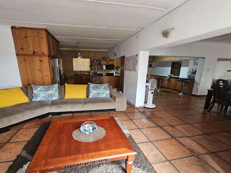 House For Sale In Pietermaritzburg - Photo 2