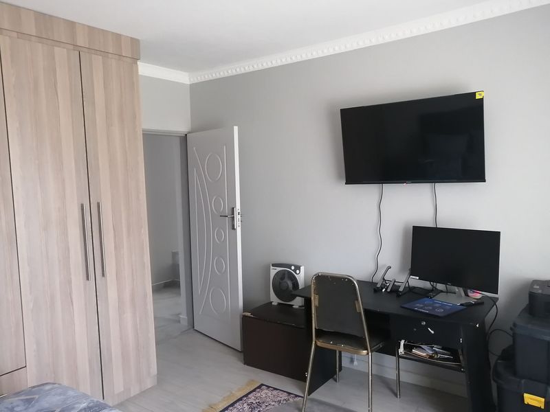 House For Sale In Johannesburg - Photo 10