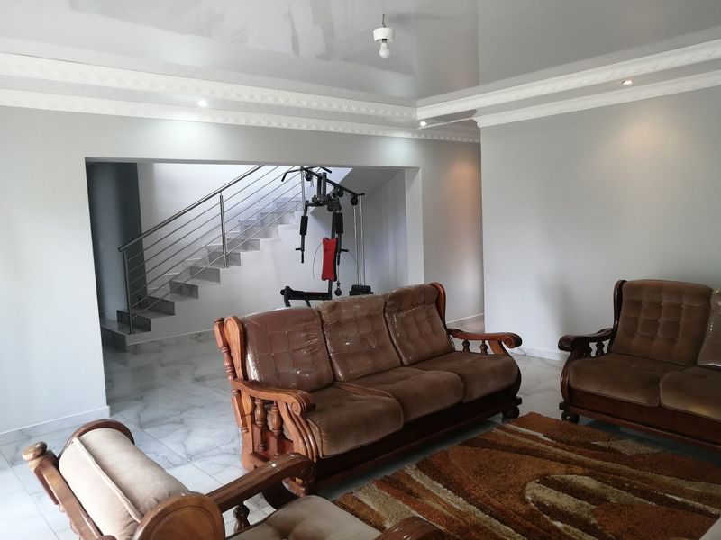House For Sale In Johannesburg - Photo 5
