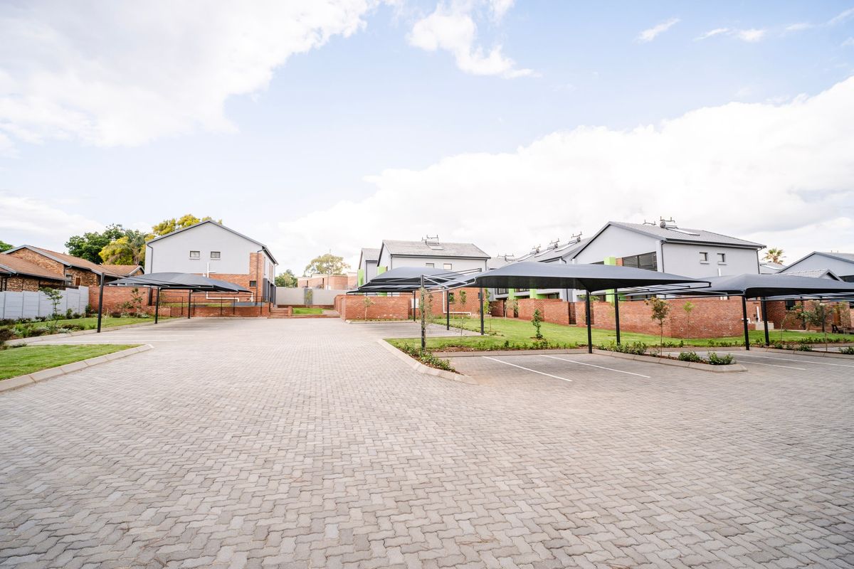 Townhouse For Sale In Centurion - Photo 3