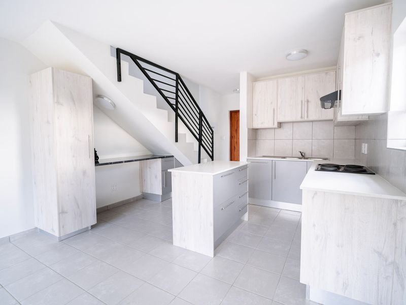 Townhouse For Sale In Centurion - Photo 5