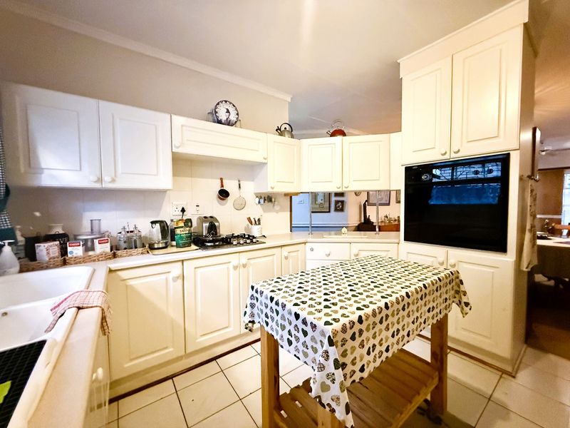 Cluster Pending Sale In Bloemfontein - Photo 8