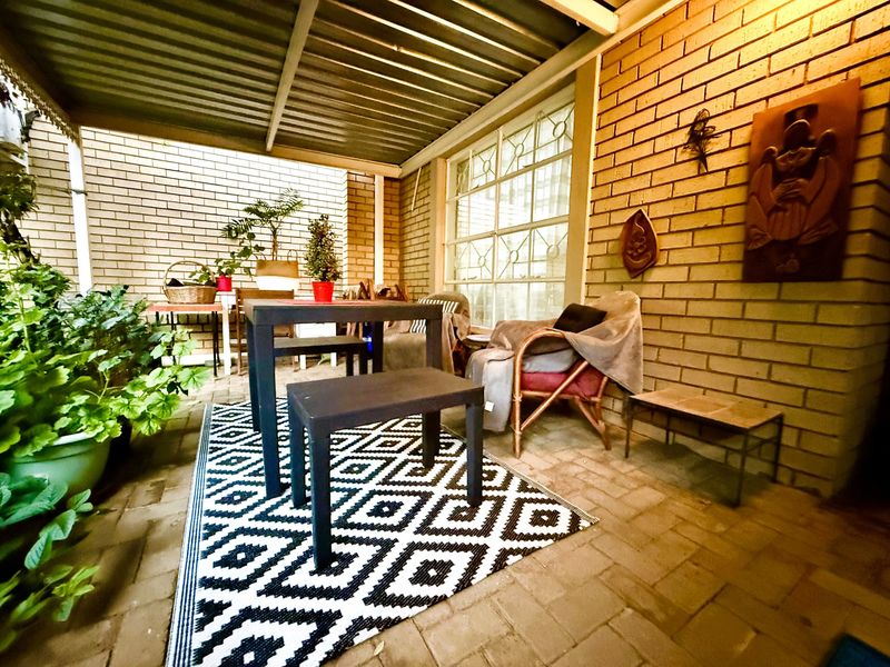 Cluster Pending Sale In Bloemfontein - Photo 6