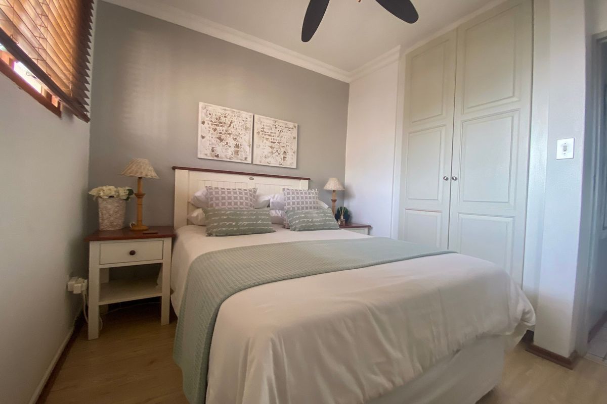 Apartment For Sale In Margate - Photo 5