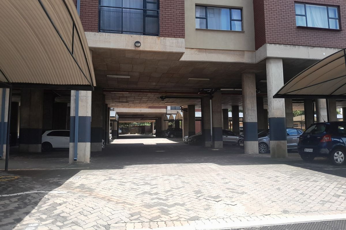 Apartment For Sale In Centurion - Photo 3