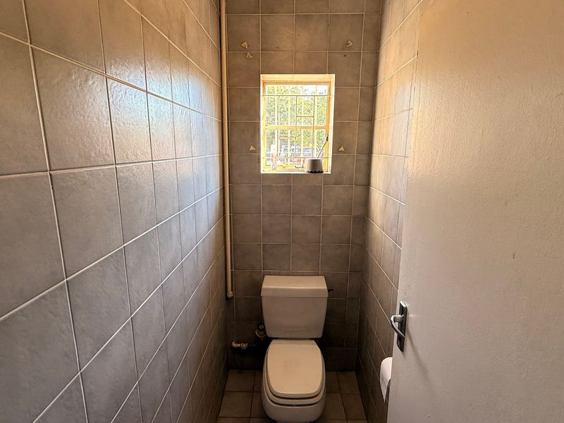 House Pending Sale In Walkerville - Photo 10