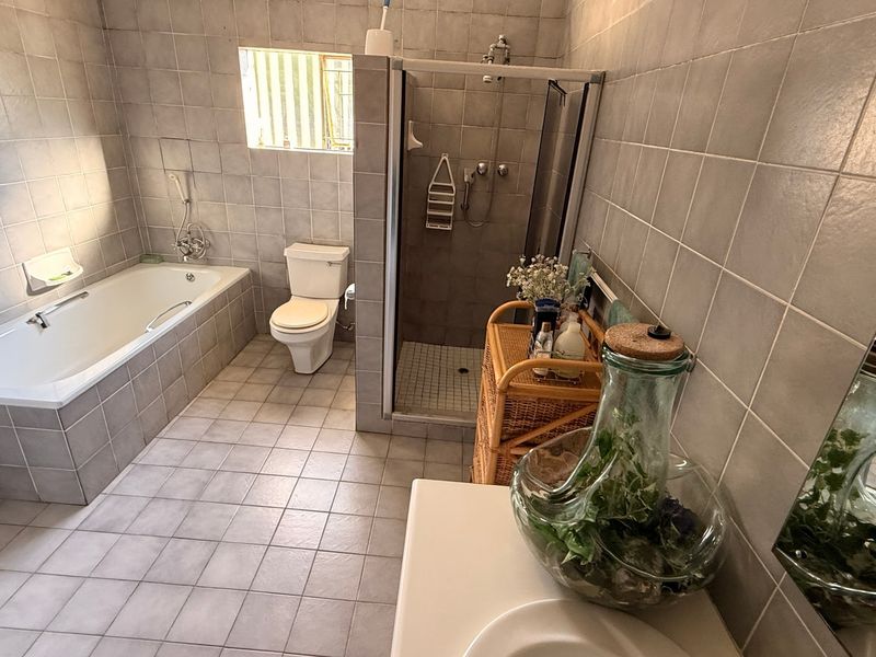 House Pending Sale In Walkerville - Photo 9