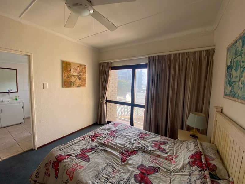 Townhouse For Sale In Margate - Photo 4