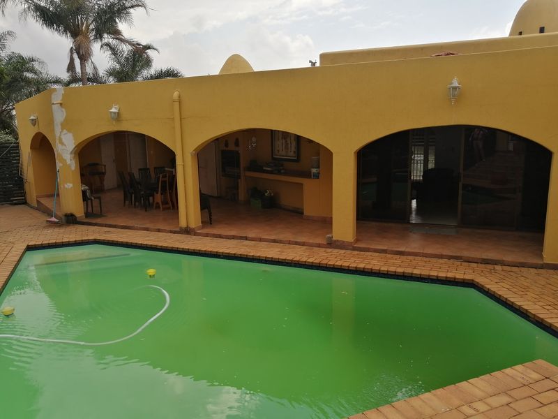 House For Sale In Johannesburg - Photo 4