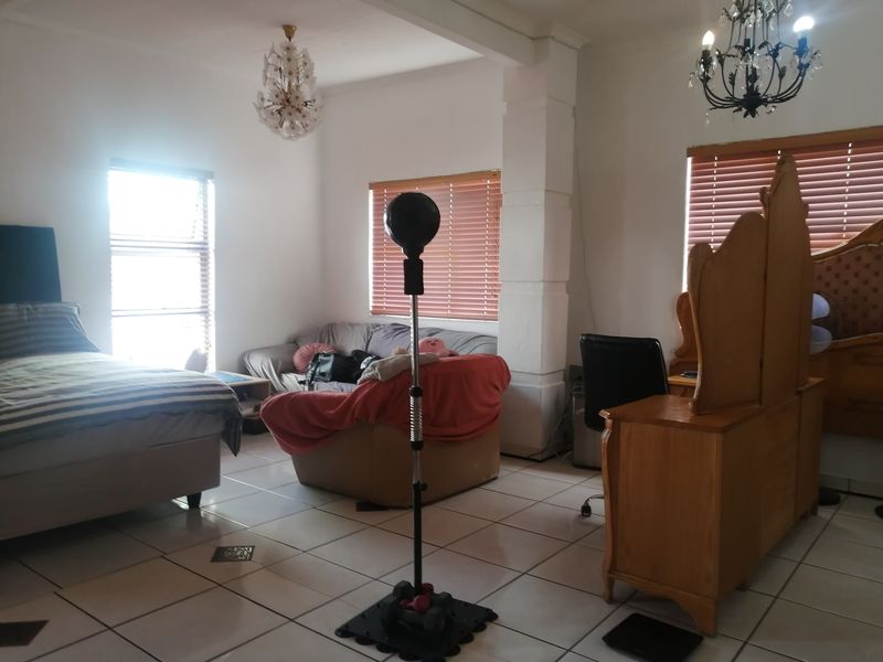 House For Sale In Johannesburg - Photo 8