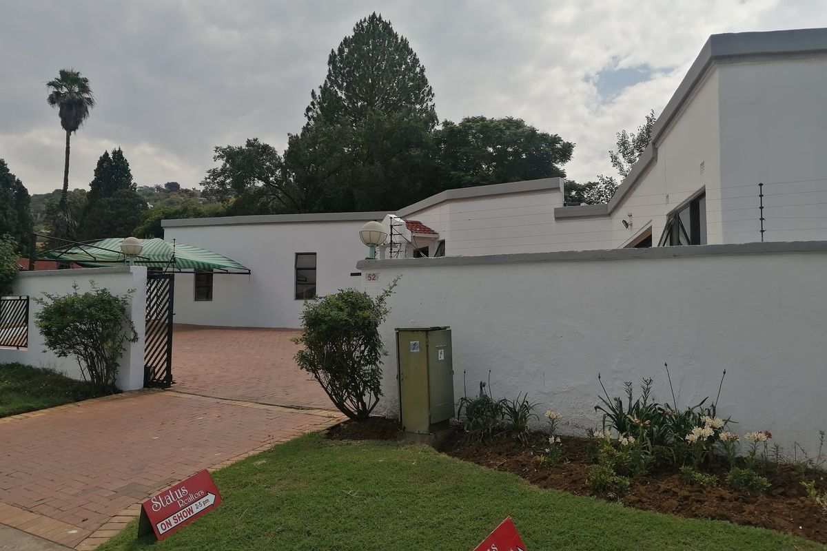 House For Sale In Johannesburg - Photo 2