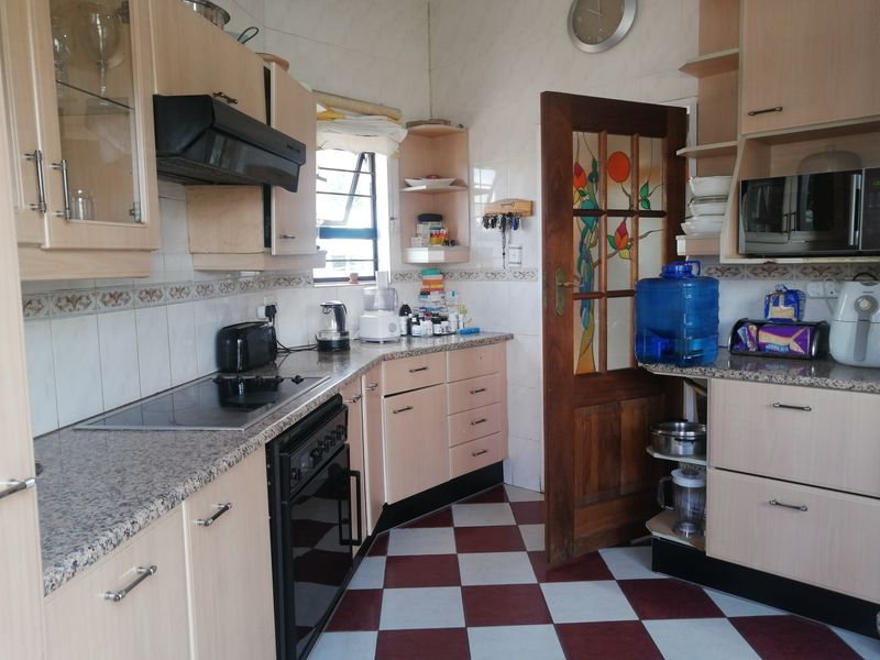 House For Sale In Johannesburg - Photo 4