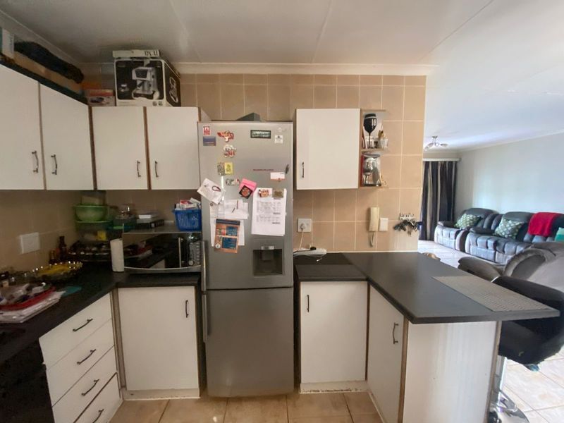 Townhouse For Sale In Pietermaritzburg - Photo 3