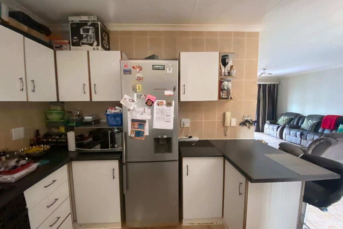 Townhouse For Sale In Pietermaritzburg - Photo 3