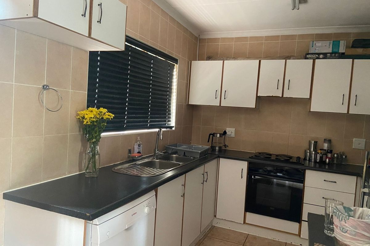 Townhouse For Sale In Pietermaritzburg - Photo 4