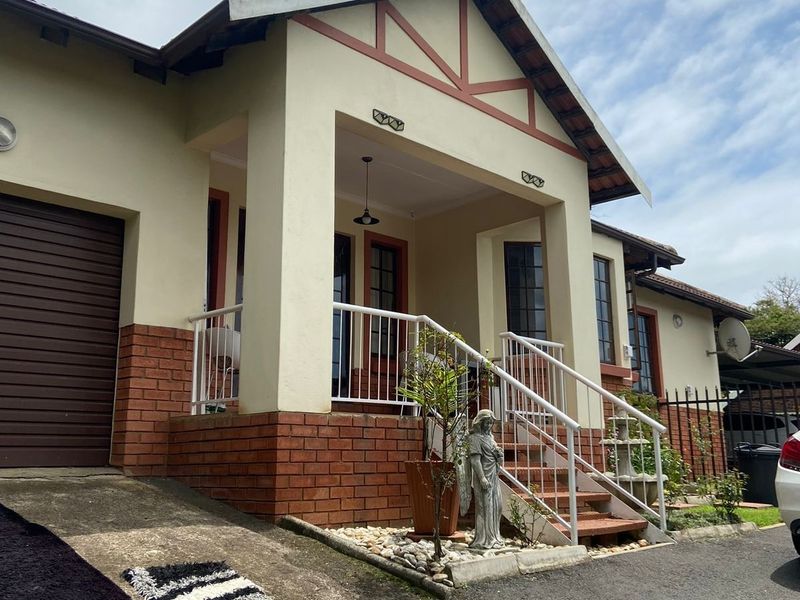 Townhouse For Sale In Pietermaritzburg - Photo 2