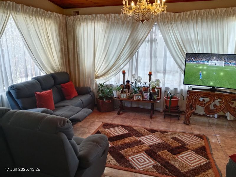 House For Sale In Pietermaritzburg - Photo 4