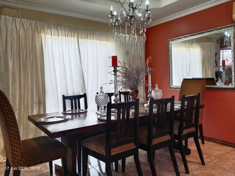 House For Sale In Pietermaritzburg - Photo 2