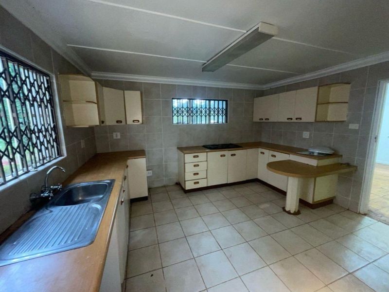 House For Sale In Pietermaritzburg - Photo 2