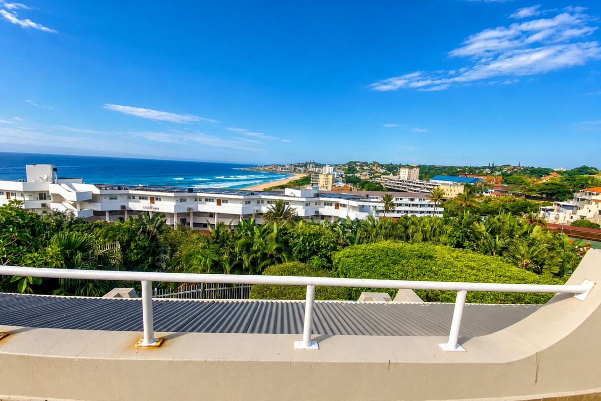 Apartment For Sale In Margate - Photo 2