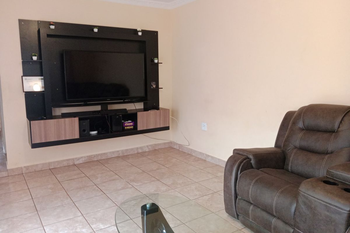 House For Sale In Pietermaritzburg - Photo 4