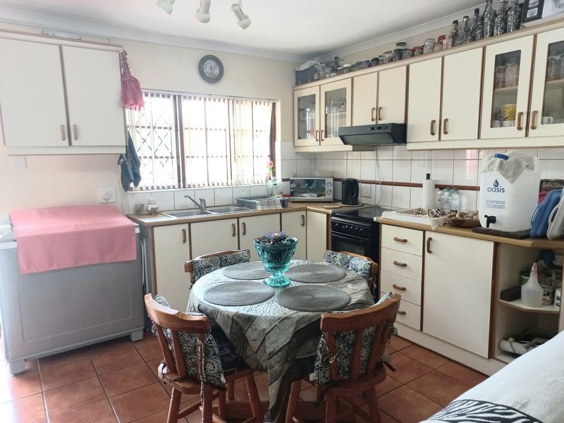 Apartment For Sale In Margate - Photo 8