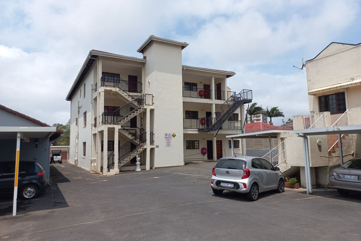 Apartment For Sale In Margate - Photo 4