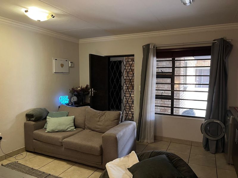 Apartment For Sale In Potchefstroom - Photo 3