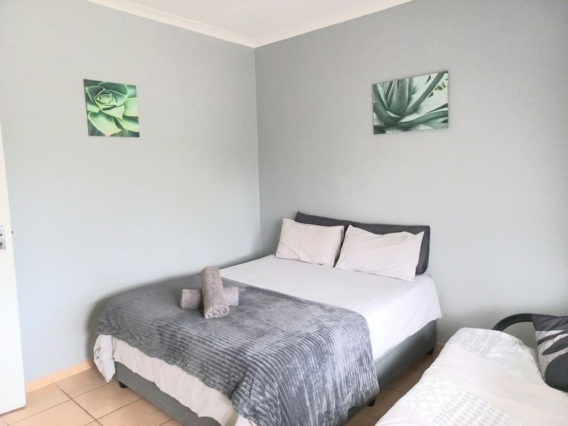 Apartment For Sale In Port Edward - Photo 10