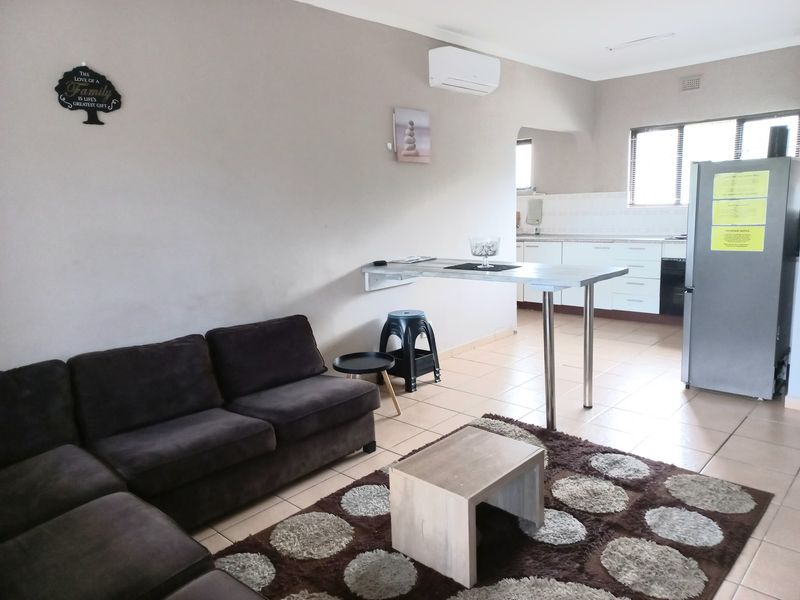 Apartment For Sale In Port Edward - Photo 4