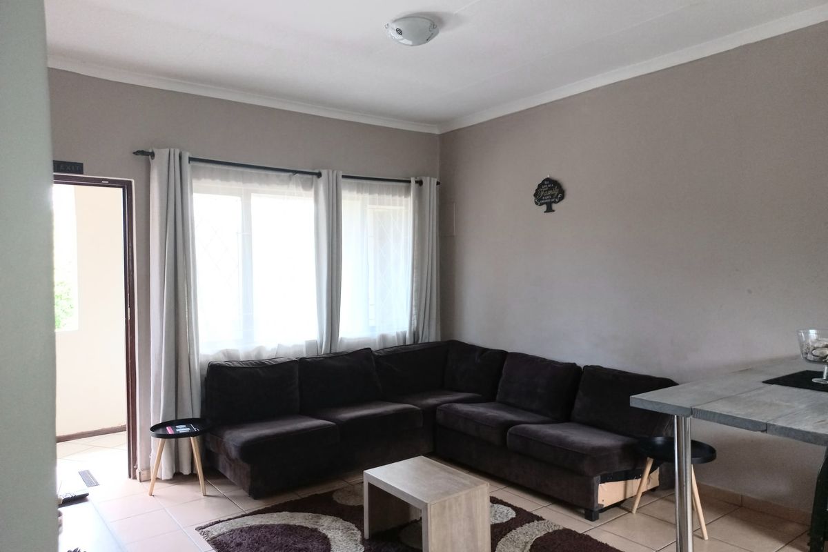 Apartment For Sale In Port Edward - Photo 5