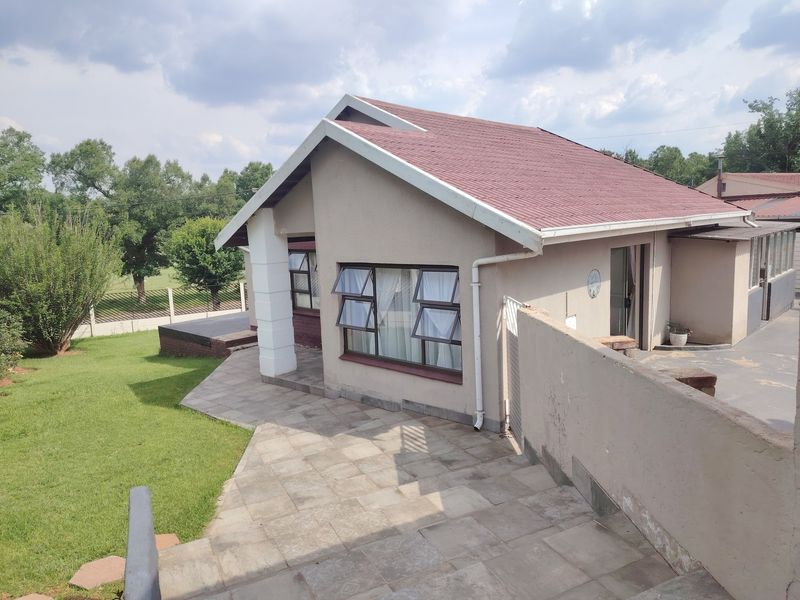 House For Sale In Nigel - Photo 3