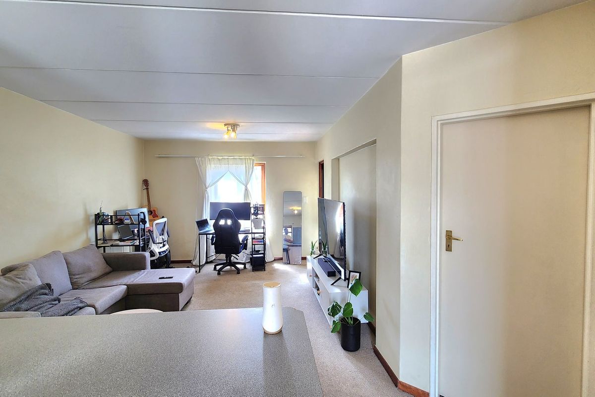 Apartment For Sale In Midrand - Photo 4