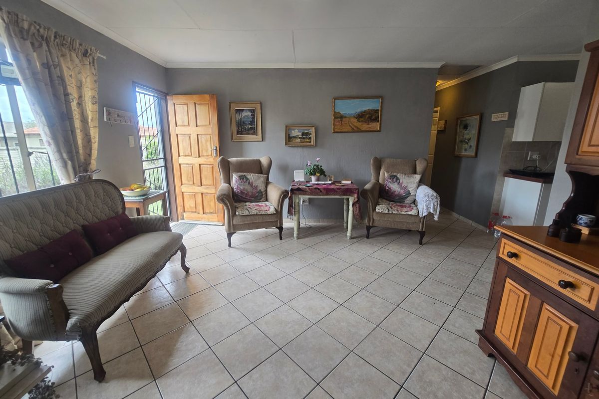 House For Sale In Rayton - Photo 3