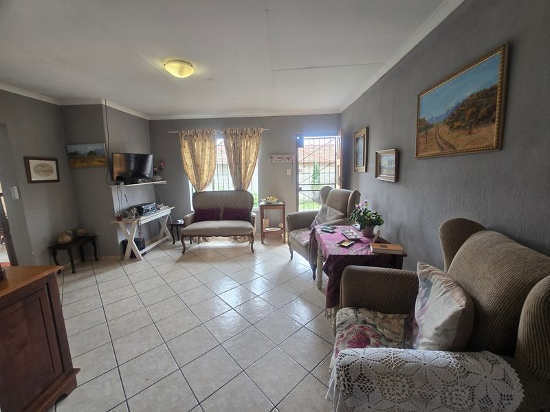 House For Sale In Rayton - Photo 4