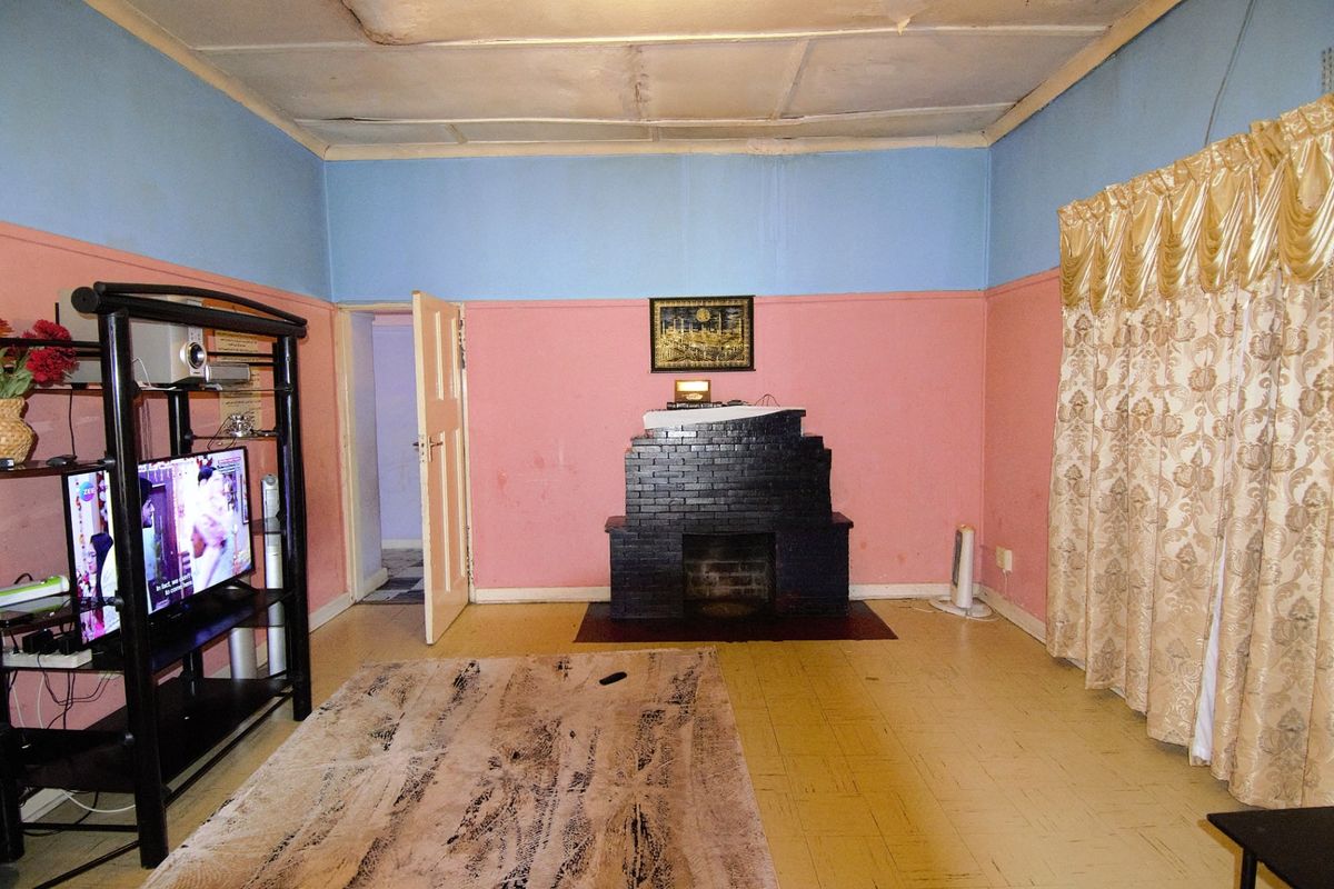 House For Sale In Hobhouse - Photo 5