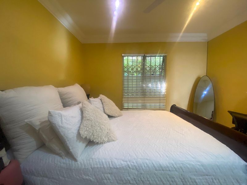 Apartment For Sale In Margate - Photo 5