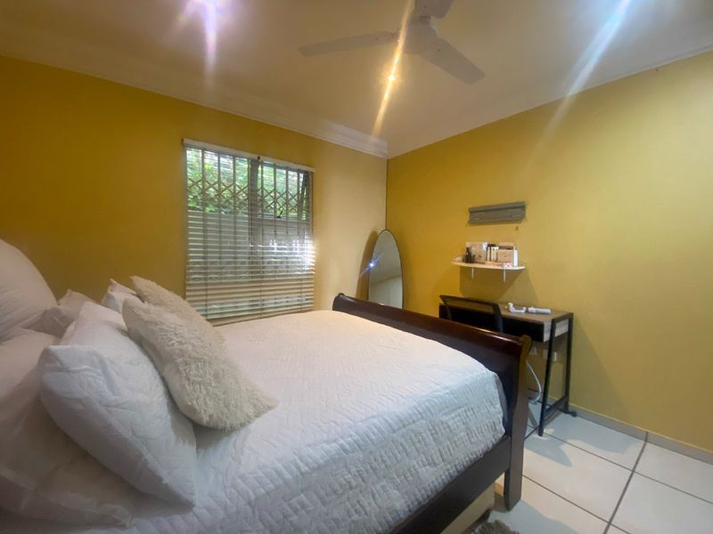 Apartment For Sale In Margate - Photo 4