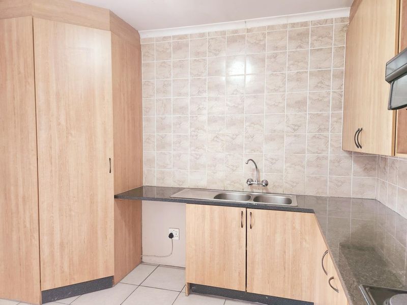 Apartment For Sale In Bronkhorstspruit - Photo 7