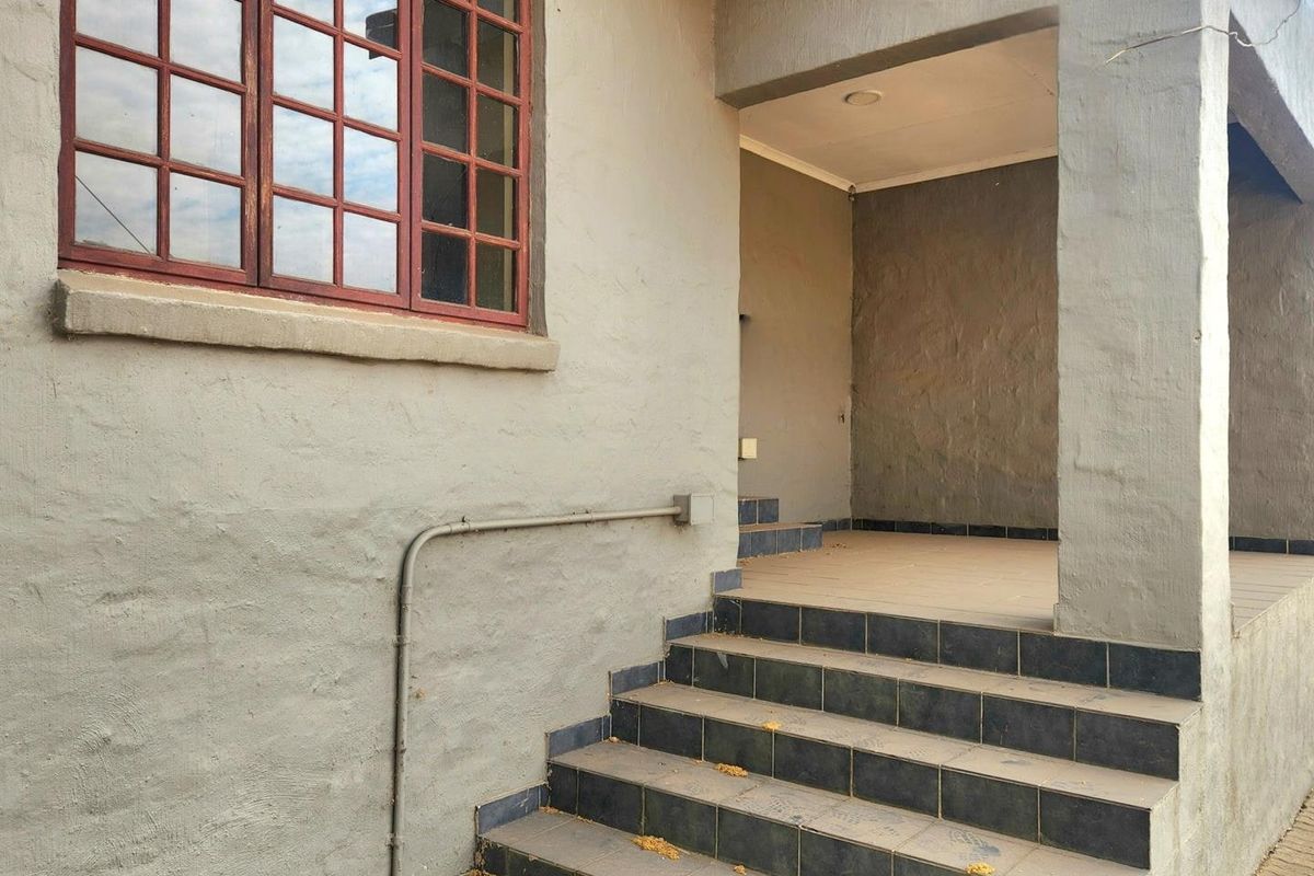Apartment For Sale In Bronkhorstspruit - Photo 2