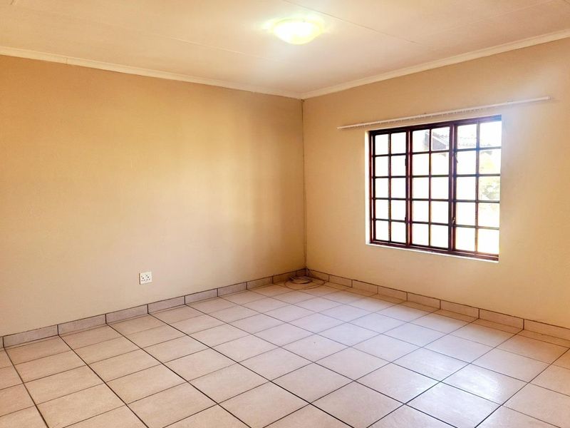 Apartment For Sale In Bronkhorstspruit - Photo 5