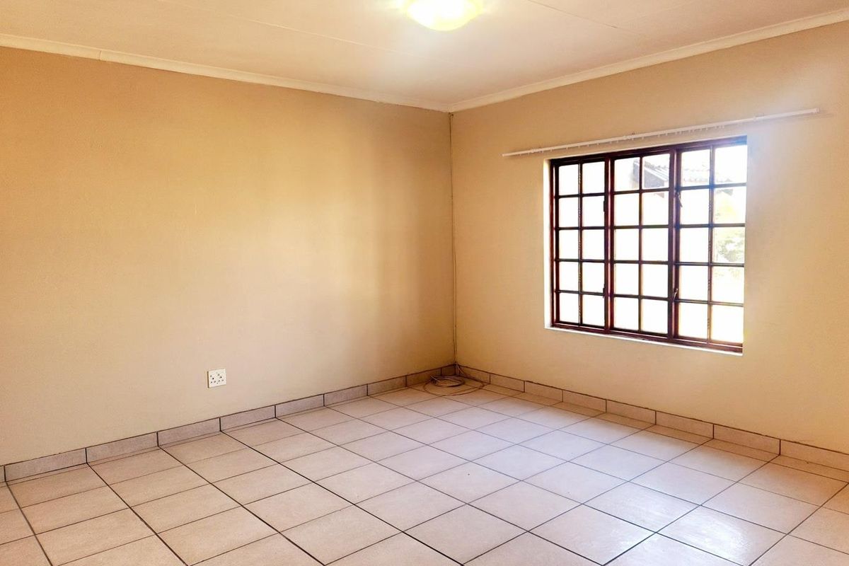 Apartment For Sale In Bronkhorstspruit - Photo 5