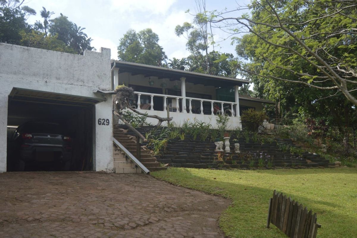 House For Sale In Trafalgar - Photo 2