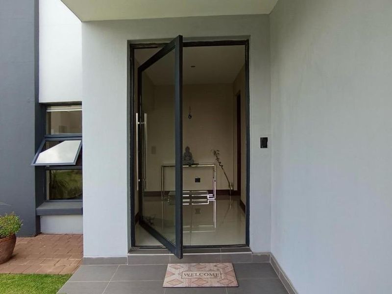 House For Sale In Centurion - Photo 2